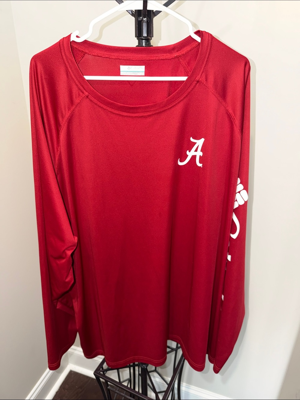 Columbia Red Long Sleeve Performance Top